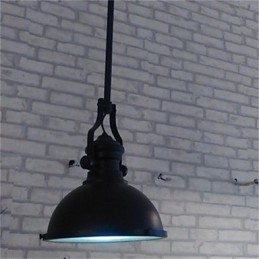 Lampadario a sospensione in ferro battuto nero industriale a singolo punto luce