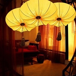 Lampadario a sospensione rotondo rosso in tessuto stile lanterna foglia di loto, 30 cm
