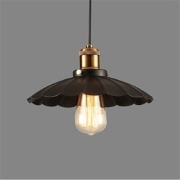 Lampadario a sospensione vintage in ferro battuto con paralume nero