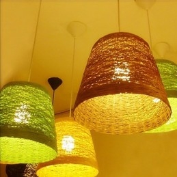 Lampada a sospensione moderna in rattan intrecciato Cany a testa singola
