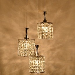 Lampadario a sospensione in cristallo K9 con struttura in metallo a 3 luci e lampadina a goccia
