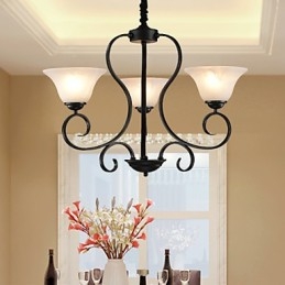Lampadario retrò country a 3 luci in metallo nero con paralumi in vetro bianco