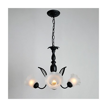Lampadario classico tradizionale in metallo dipinto con paralume in vetro bianco