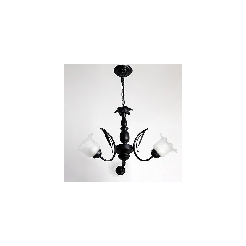 Lampadario classico tradizionale in metallo dipinto con paralume in vetro bianco