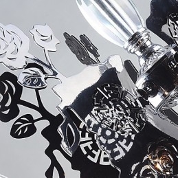Lampadario contemporaneo in metallo nero con cristalli trasparenti