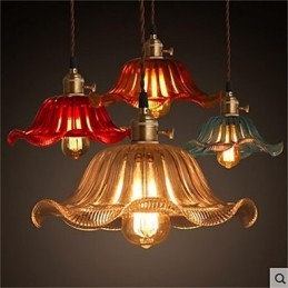 Lampadario a sospensione in vetro retrò Old Shanghai con cappuccio in rame