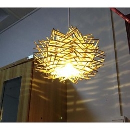 Lampada a sospensione contemporanea compatta 1 luce in legno intrecciato a mano