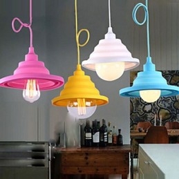 Lampada a sospensione moderna contemporanea in plastica