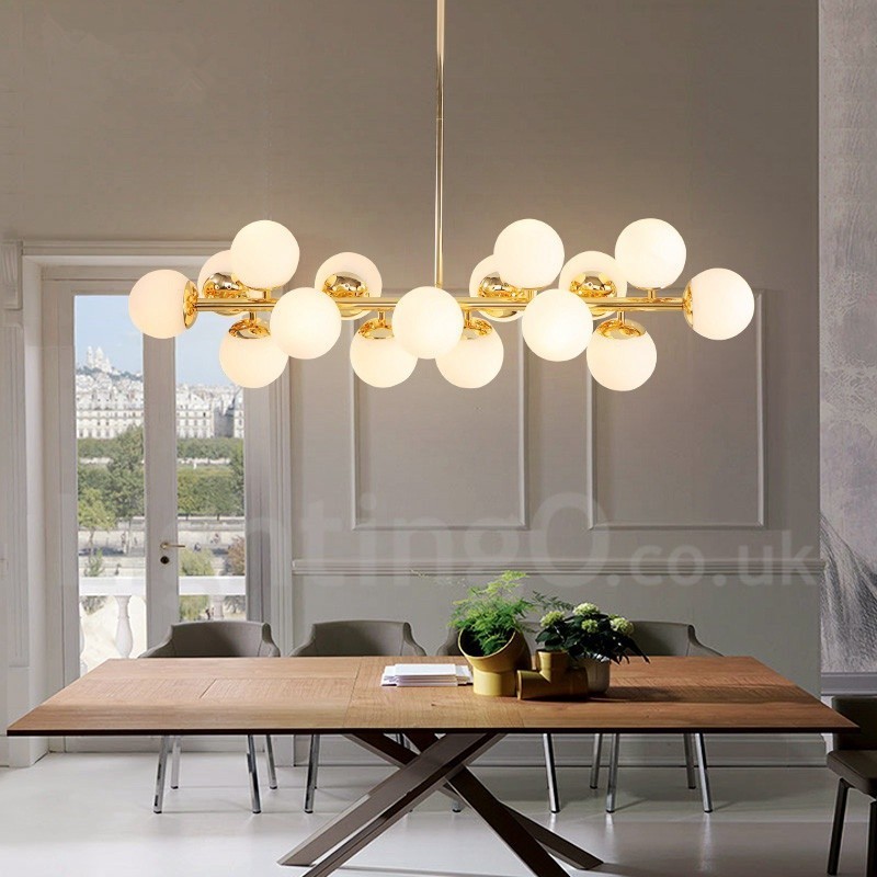 Lampadario contemporaneo a 16 luci con paralume in vetro e struttura in metallo
