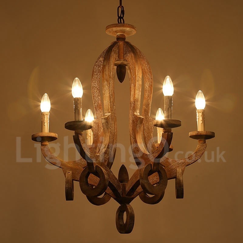 Lampadario vintage in legno chiaro a 6 luci