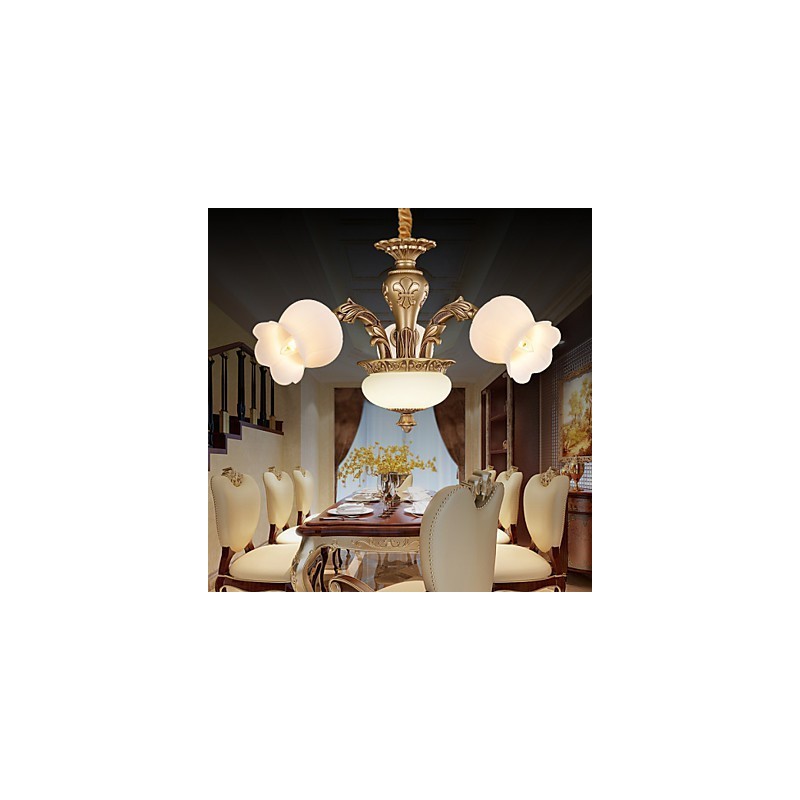 Lampadario moderno contemporaneo in metallo giallo e vetro bianco, 3 luci E26/E27