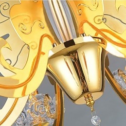 Lampadario moderno contemporaneo in metallo e cristallo dorato