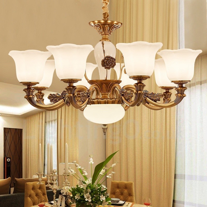 Lampadario classico in metallo con LED integrato a 8 luci 80x50 cm