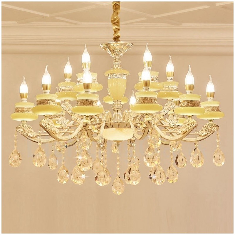Lampadario classico in metallo con LED integrato 15 luci 90x65 cm