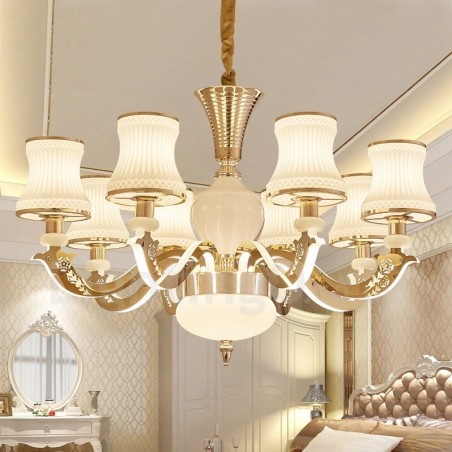 Lampadario classico in metallo con LED integrato 8 luci 75x50 cm
