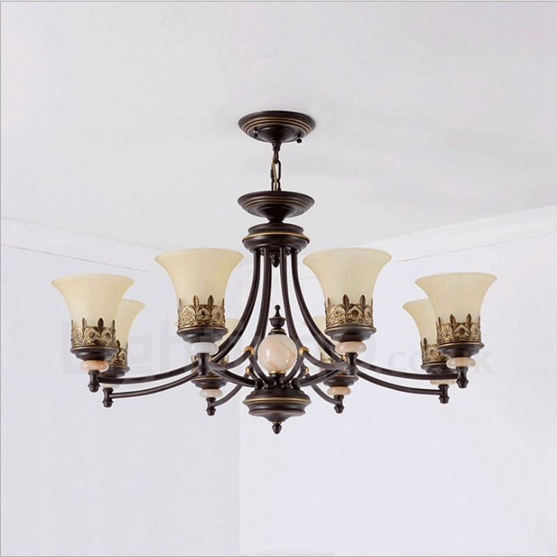 Lampadario classico in metallo con LED integrato 8 luci 93 x 47 cm