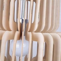 Lampadario vintage in legno a 3 livelli