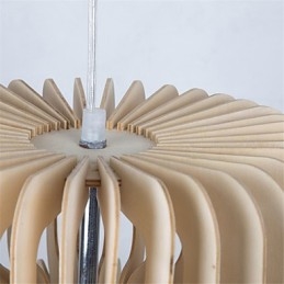 Lampadario vintage in legno a 3 livelli
