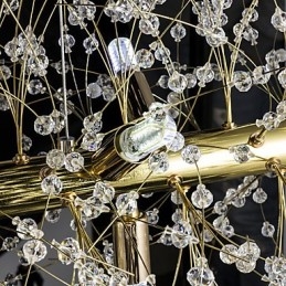 Lampadario classico tradizionale elettroplaccato in metallo e cristallo