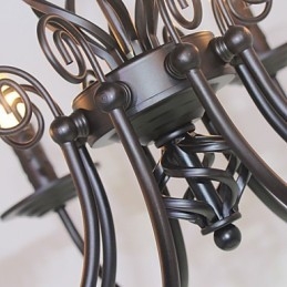 Lampadario in ferro stile candela 8 luci