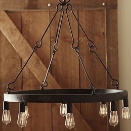 Lampadario a sospensione in ferro stile retrò 8 luci