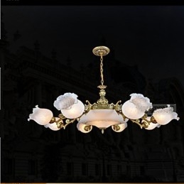 Lampadario classico vintage retrò in metallo finitura bronzo con paralume in vetro bianco