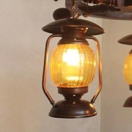 Lampadario retrò in legno e bambù dipinto con paralume in vetro