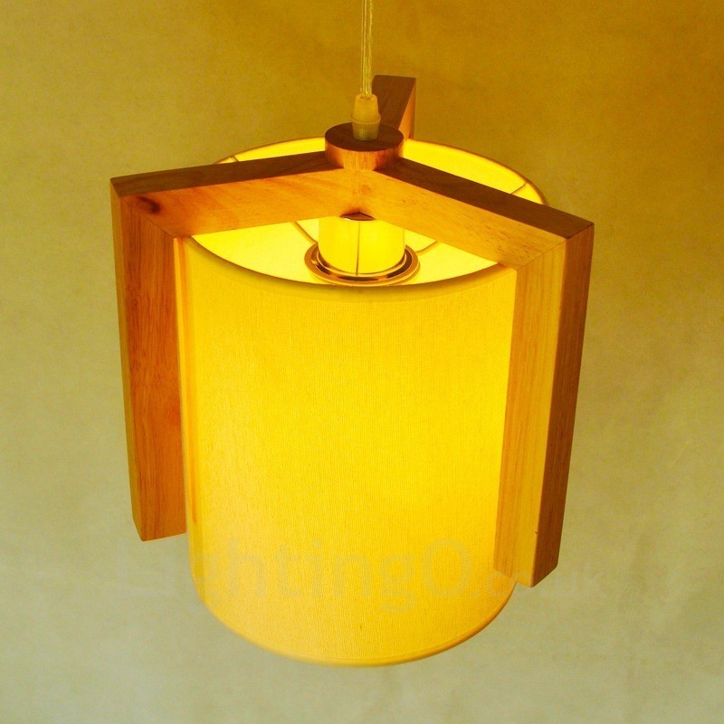 1 lampada a sospensione moderna in stile nordico contemporaneo in legno chiaro con paralume in tessuto