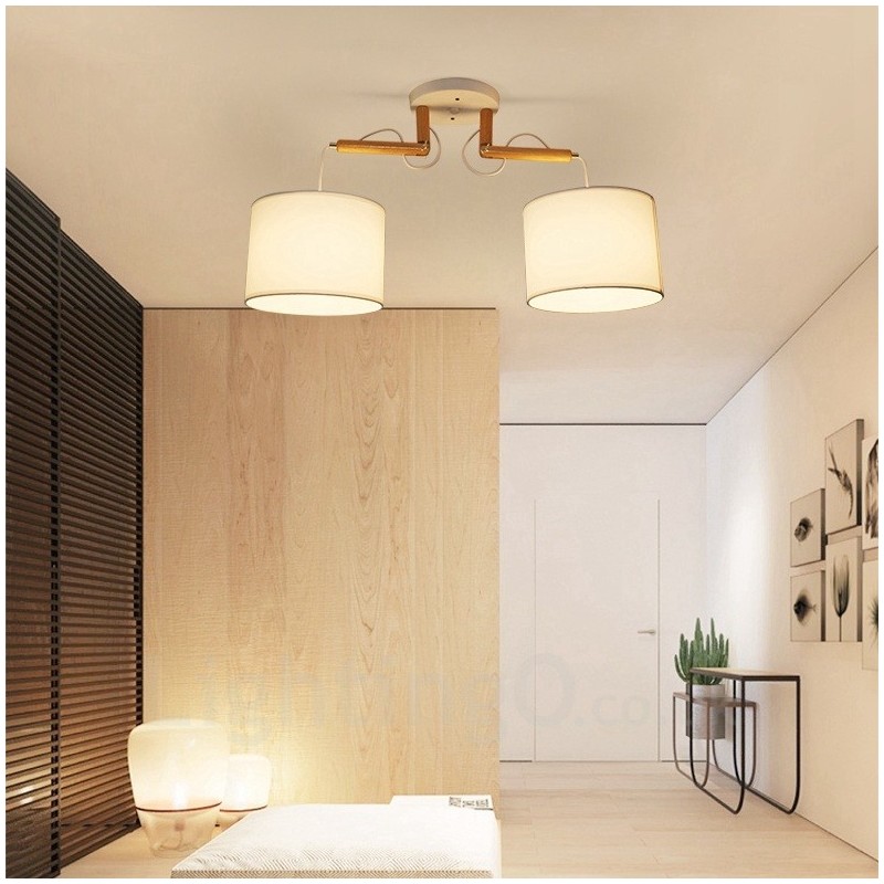 Lampada a sospensione in legno chiaro con paralume in tessuto 72 x 42 cm