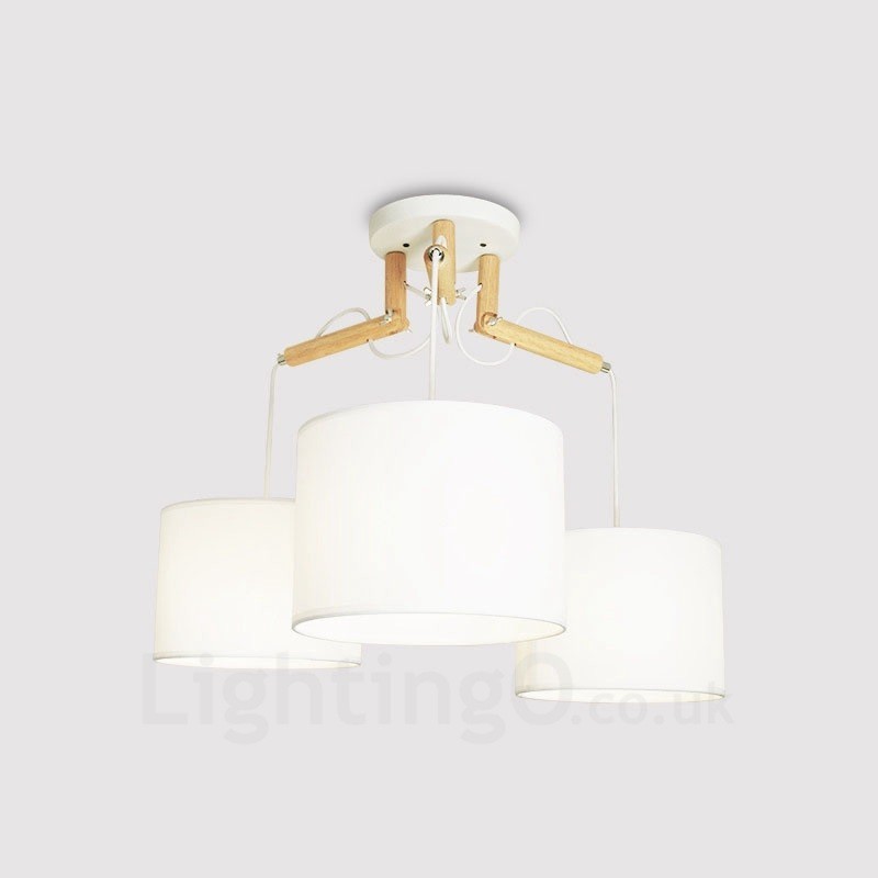 Lampada a sospensione contemporanea in legno a 3 luci con paralume in tessuto 72 x 42 cm