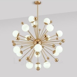 Lampadario moderno contemporaneo 18 luci con placcatura in rame e paralumi in vetro a sfera bianca