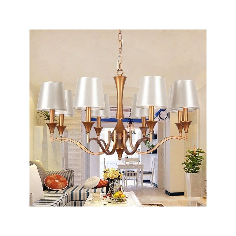 Lampadario classico a 8 luci in stile candela