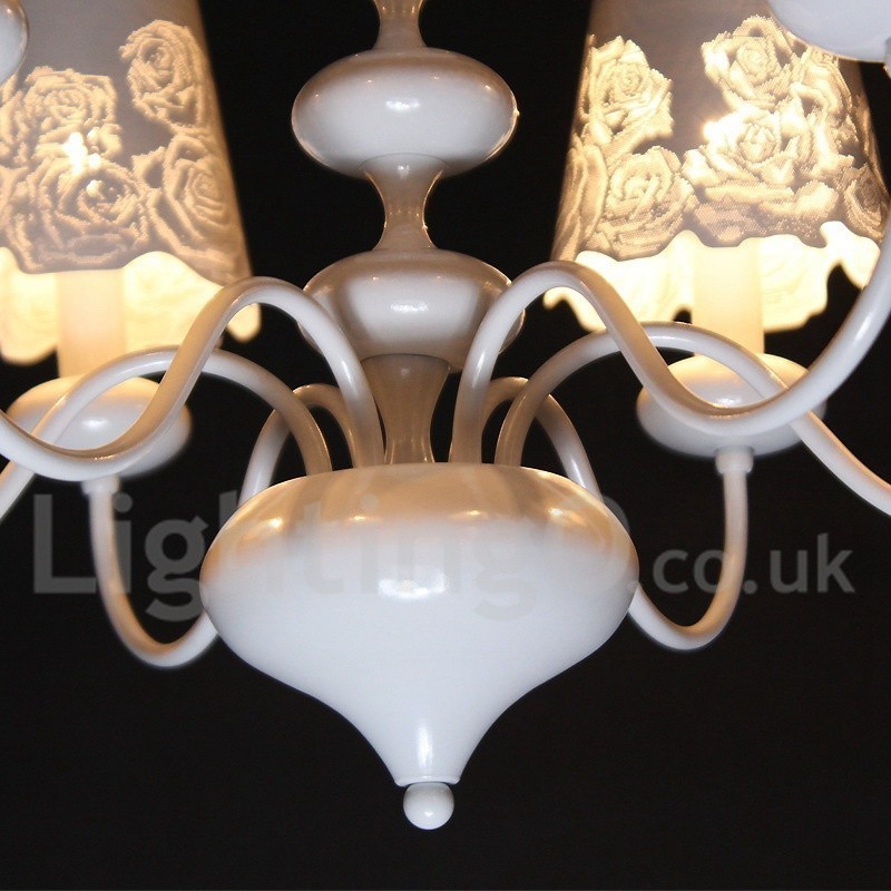 Lampadario moderno contemporaneo a 6 luci bianco con paralumi in tessuto e stile candela