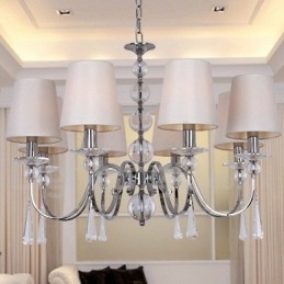 Lampadario contemporaneo a 8 luci stile candela in cristallo K9