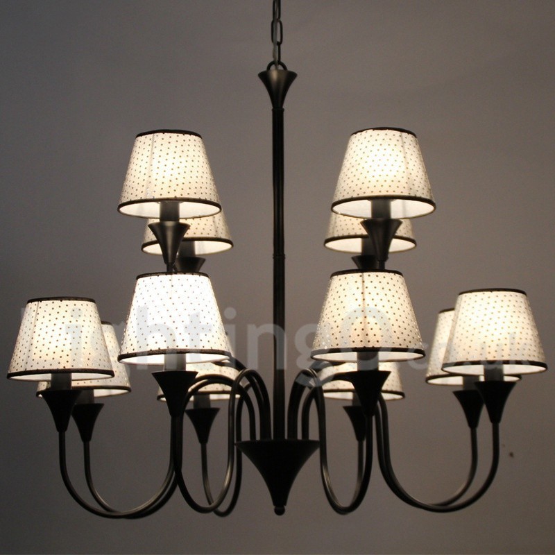 Lampadario rustico moderno nero a 12 luci con paralumi in tessuto