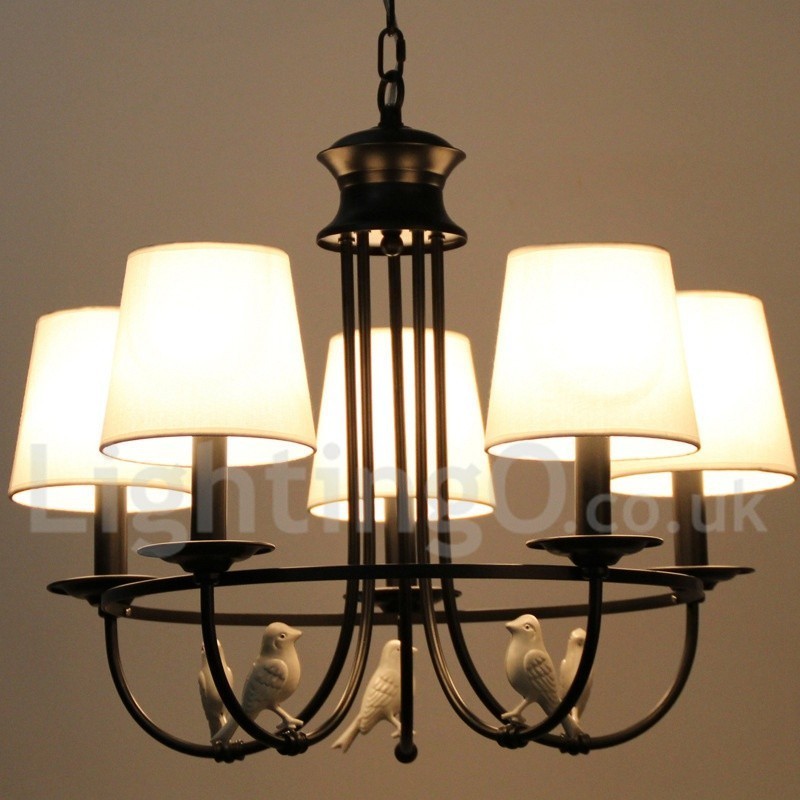 Lampadario retrò nero a 5 luci stile candela con paralumi in tessuto