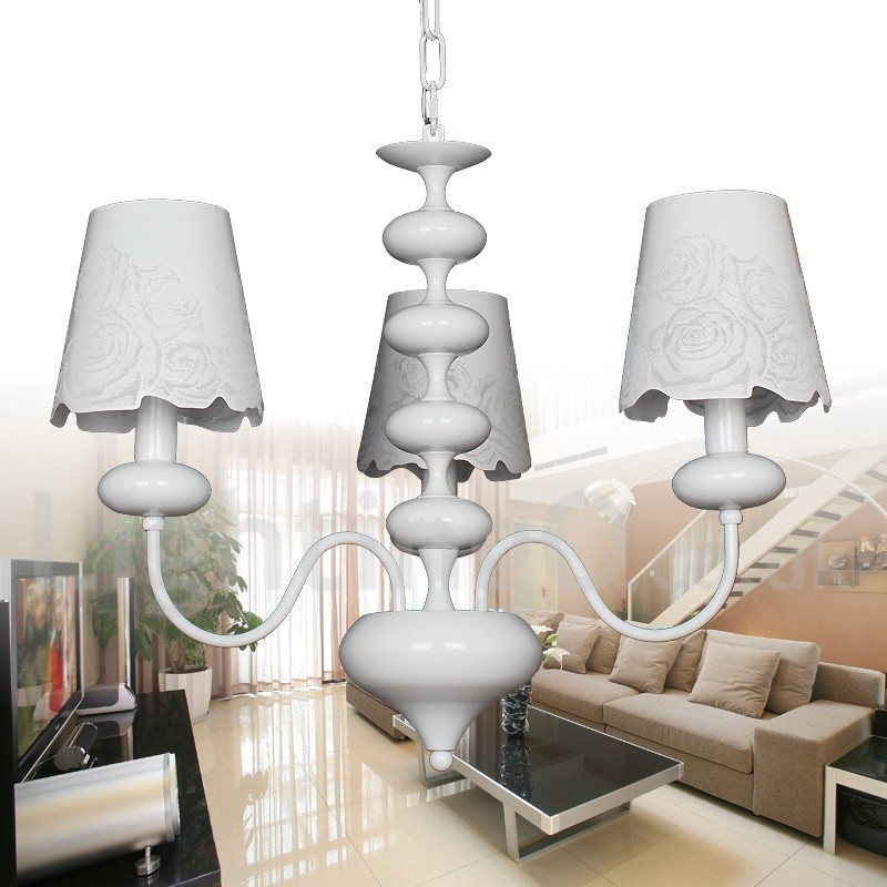 Lampadario moderno contemporaneo a 3 luci bianco stile candela