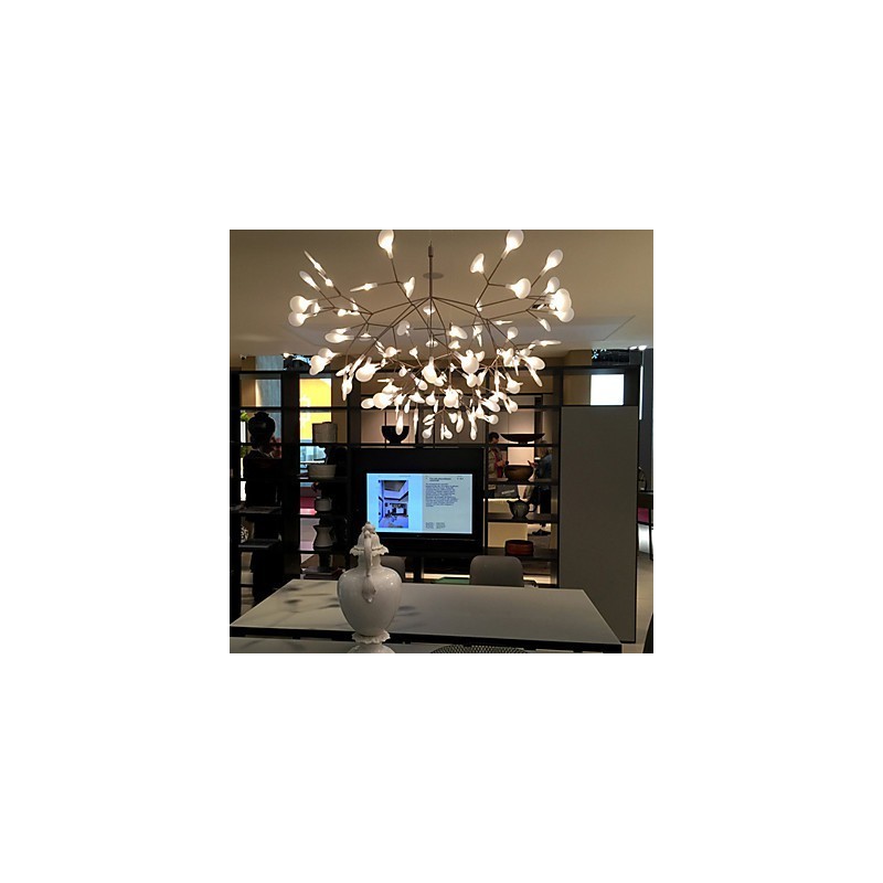 Lampadario moderno minimalista in metallo dorato con LED integrato