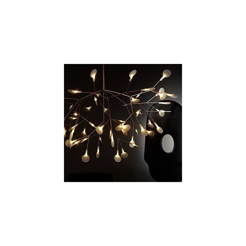 Lampadario moderno minimalista in metallo dorato con LED integrato