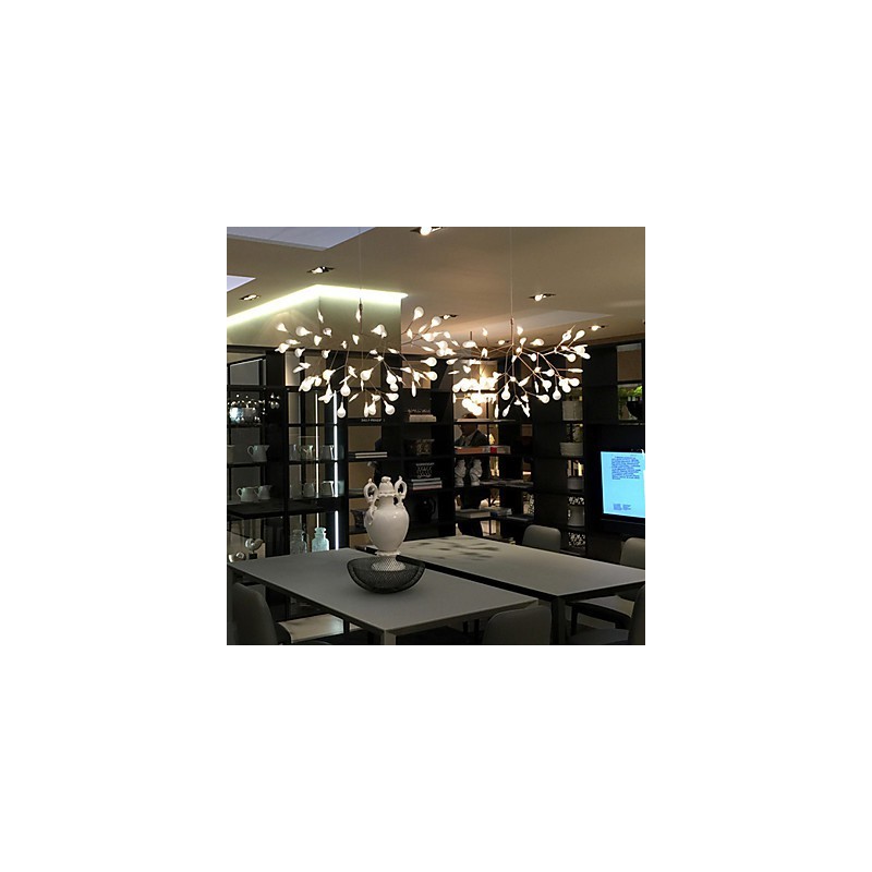 Lampadario moderno minimalista in metallo dorato con LED integrato
