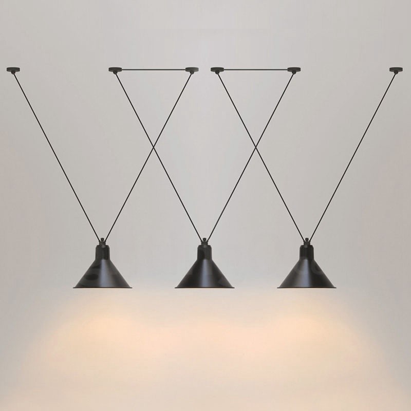 Lampada a sospensione a 3 luci moderna e contemporanea con paralume in acciaio