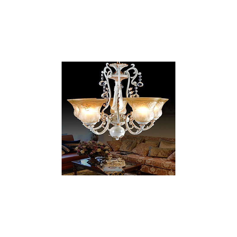 Lampadario classico bianco a 5 luci con paralumi in vetro dorato a mano