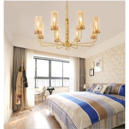 Lampadario contemporaneo in ottone a 8 luci con paralume in vetro, Ø 85 cm H 60 cm, attacco E14