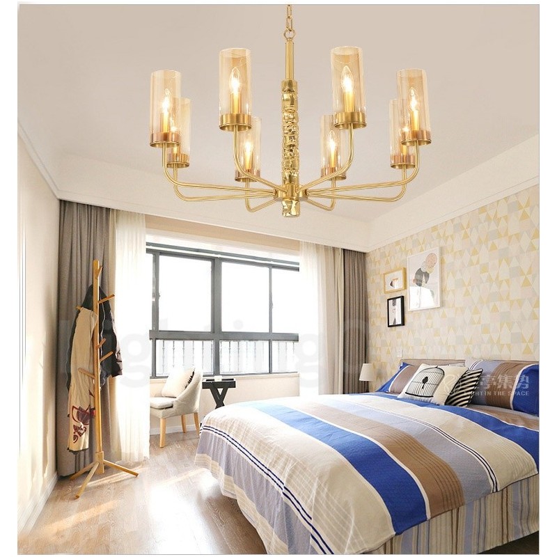 Lampadario contemporaneo in ottone a 8 luci con paralume in vetro, Ø 85 cm H 60 cm, attacco E14