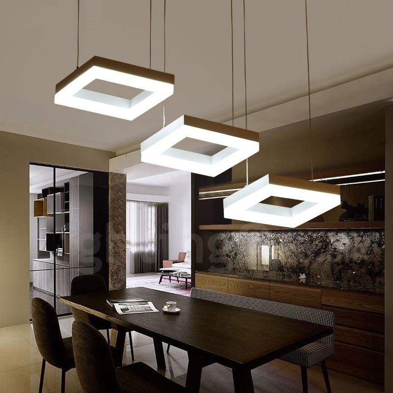 Lampada a sospensione contemporanea a 3 luci in lega di alluminio con paralume in acrilico, diametro 70 cm