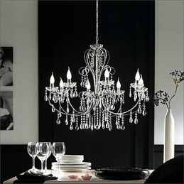 Lampadario classico in metallo cromato e cristallo
