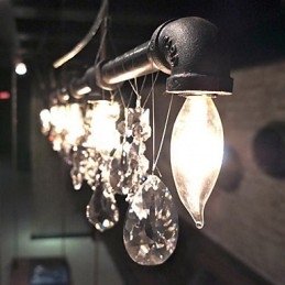 Lampadario classico a 5 luci con design a tubi, finitura nera