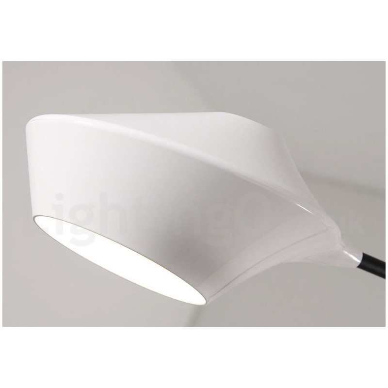 Lampadario moderno contemporaneo a tubi con paralumi in acrilico bianco e nero E14