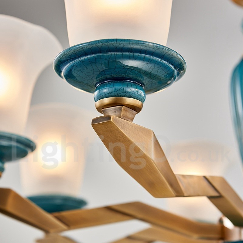 Lampadario a sospensione vintage rustico in ottone e ceramica con paralumi in vetro