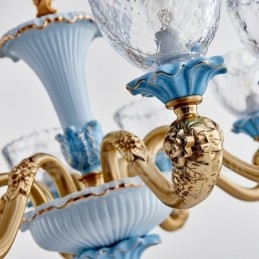 Lampadario a sospensione vintage in ottone e ceramica con paralumi in vetro